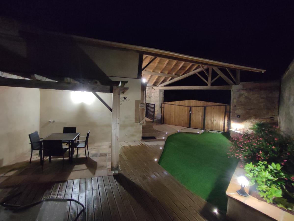 Gite Le Jardin Secret Et Gite Au Temps Suspendu Montpezat  Zewnętrze zdjęcie